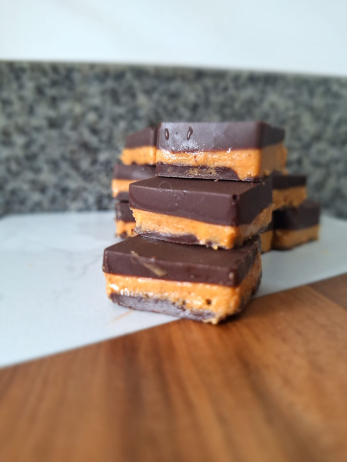 Bombones veganos de Maní con Chocolate 70% - 6 Und